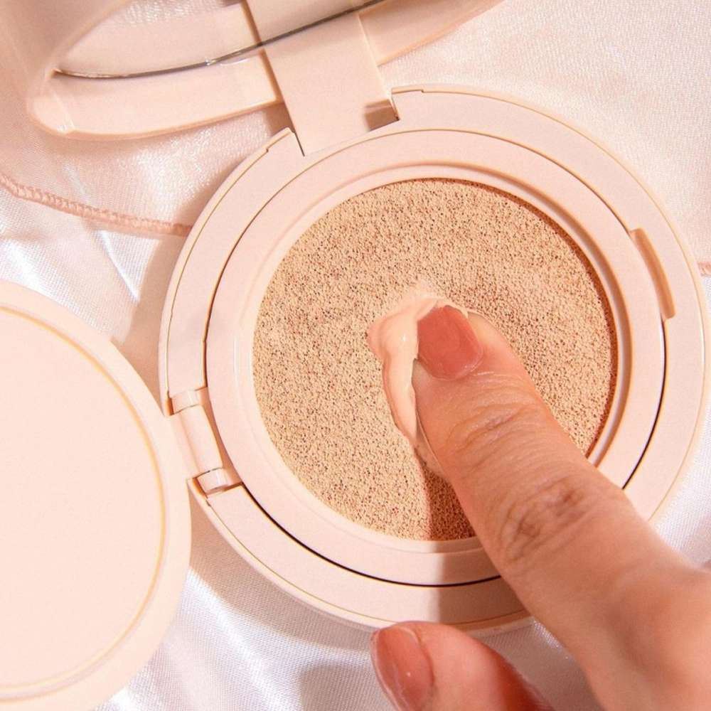 Cushion foundation waterproof long wear cosmetics private label OEM Aqua beauty 1