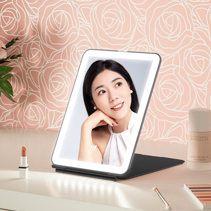 Miroirs pliants pour le maquillage 1