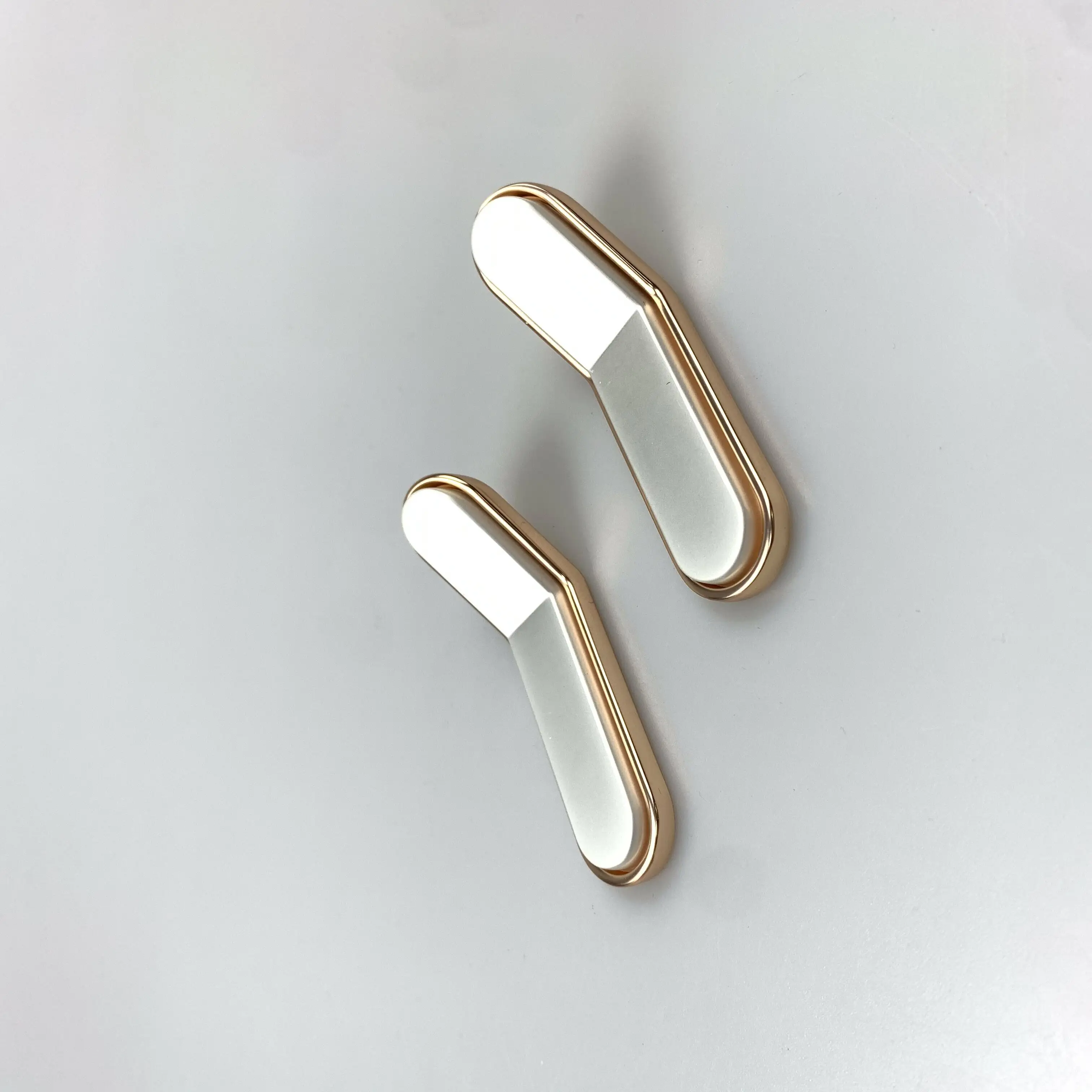 Custom Zinc Alloy Handles Gold+white 2
