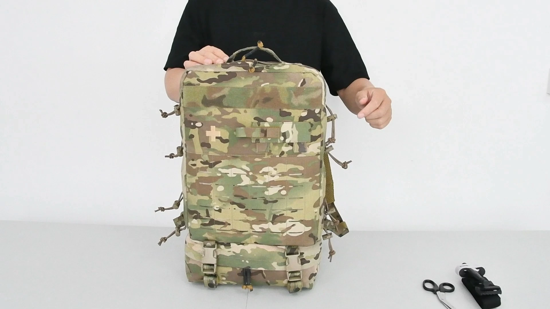 Mochila médica para colete tático com sistema Molle em nylon 500D da GAF, kit de primeiros socorros e acessórios de fixação em fita. 1