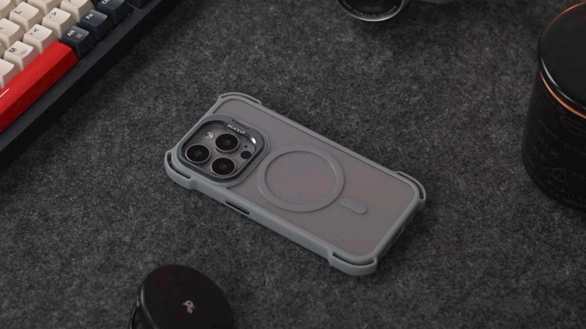 Trending Phone Case Custom Anti-drop TPU Magnet Camera Stand Case Rugged kickstand Case For iPhone 1