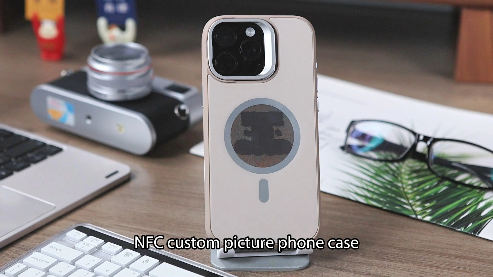 2024 New Arrival DIY NFC E Ink Screen Display Camera Kickstand Magsafe Mobile Phone Case For iPhone 16 pro max 1