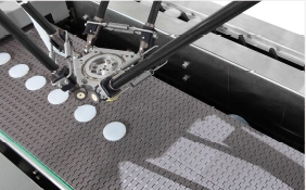 visual precise positioning is adopted for the robot sorting line;  the robot can grab fast and accurately with the vacuum chuck or pneumatic clamping jaw- TECH-LONG 1