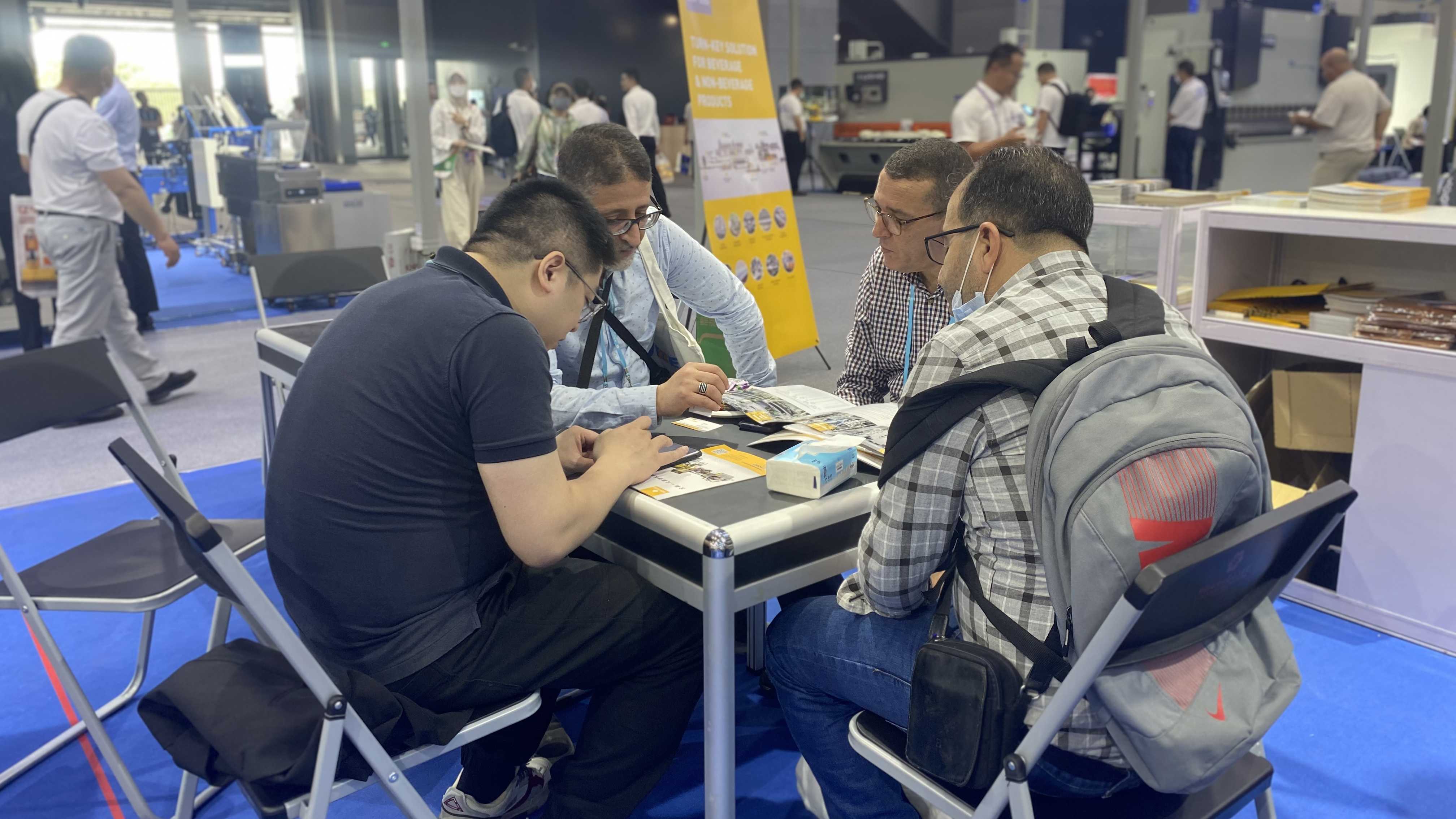 TECH-LONG continúa su gloria en Chinaplas y la Feria de Cantón 4