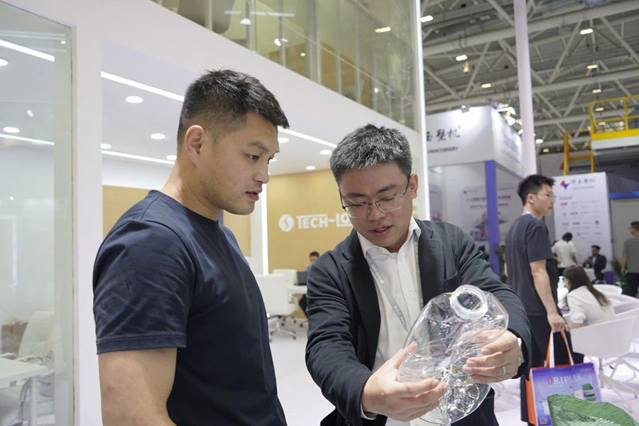 Tech-Long brilla en CHINAPLAS: ¡La fabricación inteligente impulsada por la eficiencia da forma al futuro! 8