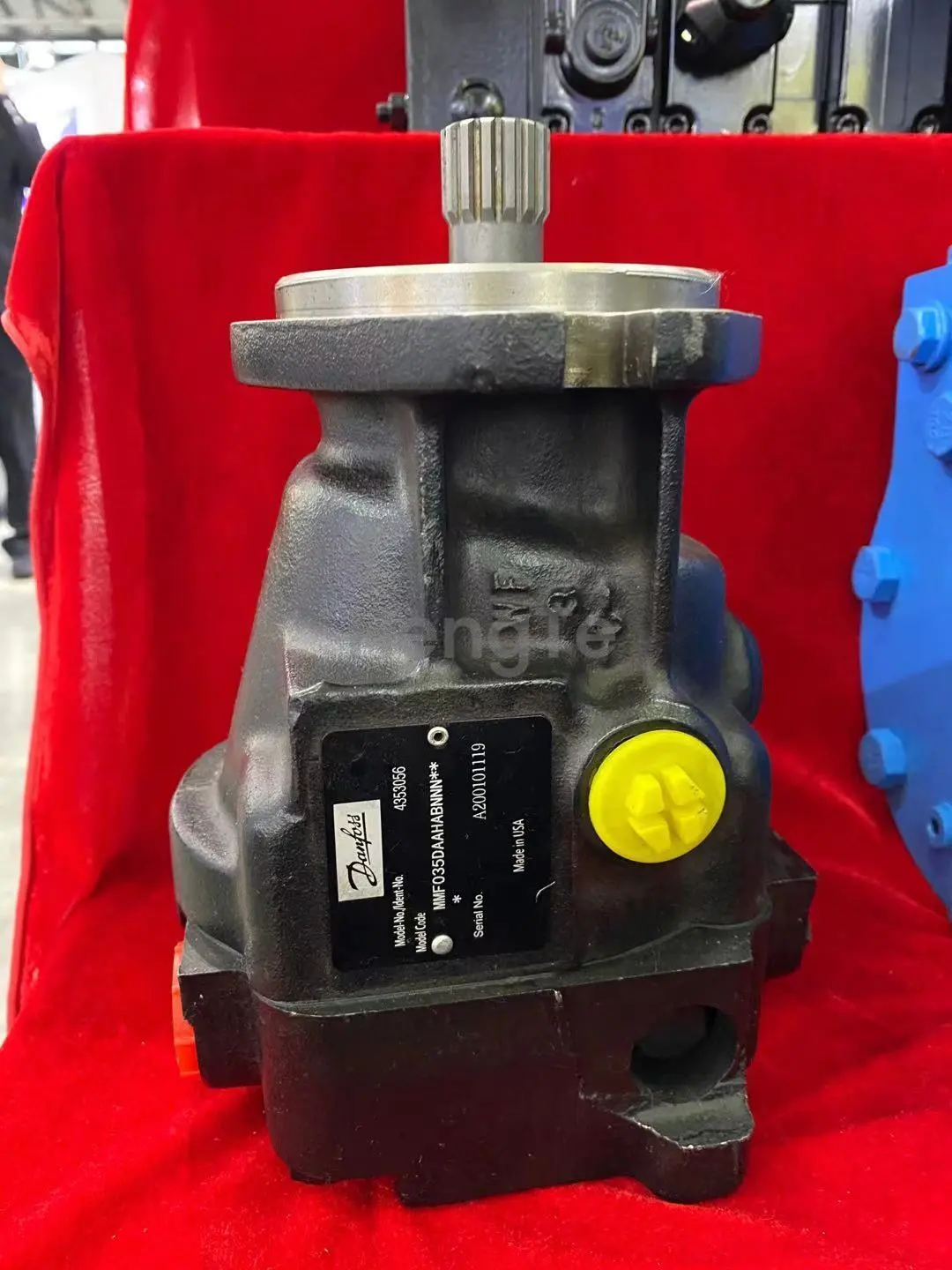 DANFOSS ピストンポンプ JRL075CLS2125NNN3S1N2A2NNNNNNNNNN 90R180HS5NN80T3C8H03NNN323224 1