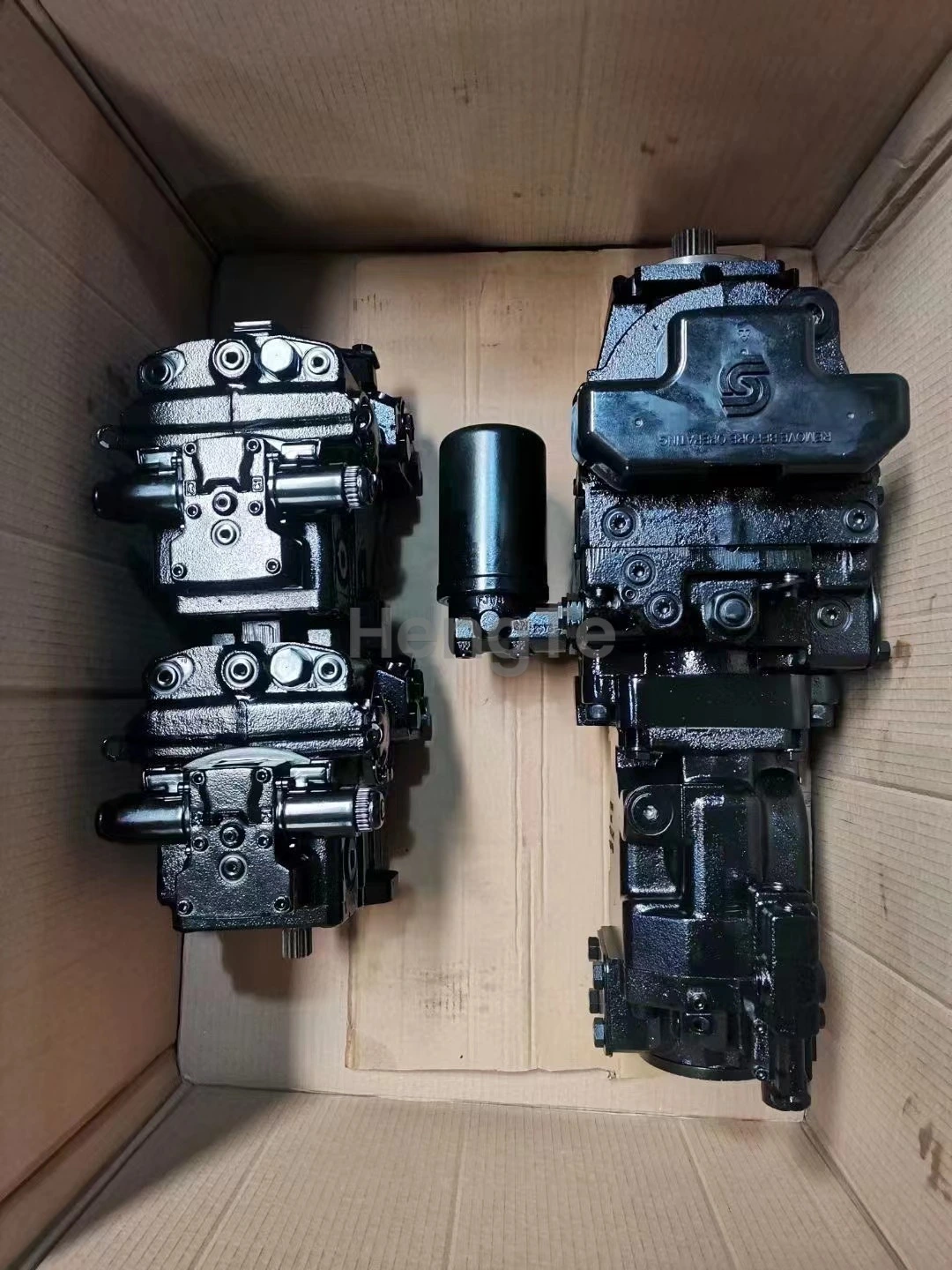 Danfoss 7268123 MOTOR HYDROSTATIC 83020850 83024044 Čerpadlo Danfoss 56060070 OMS5 250 151F5161 1