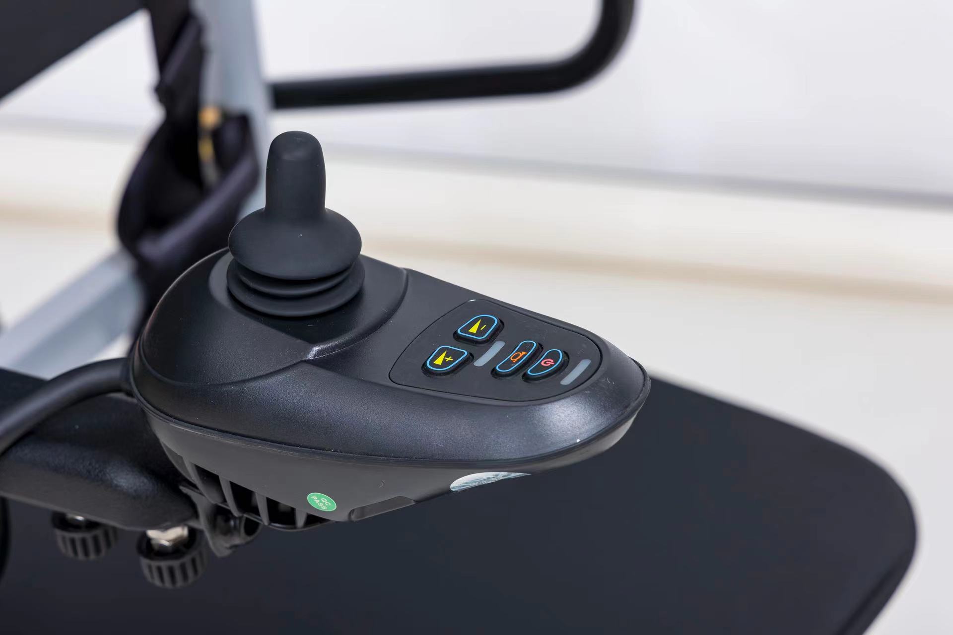 YXZ-D-C16 Kursi roda Listrik Gaya Baru dan kursi tangga panjat terintegrasi untuk penyandang cacat 5