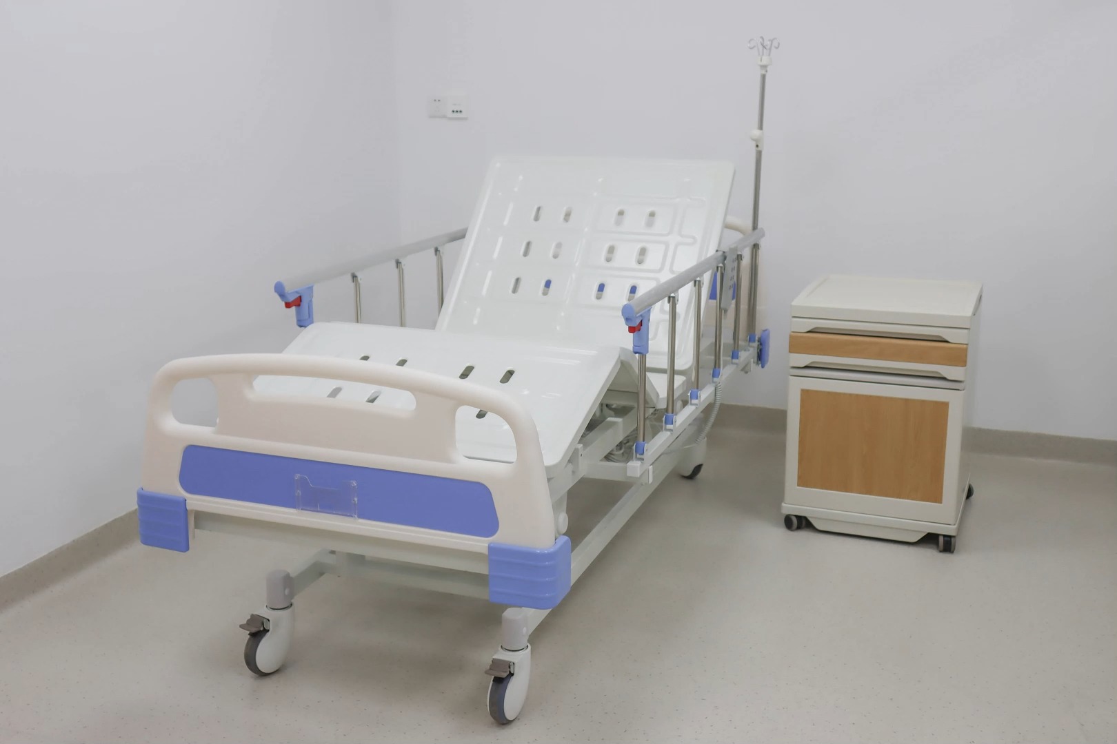 Tempat Tidur Rumah Sakit Listrik YXZ-C3(A3) - 3 Fungsi untuk Kenyamanan Tertinggi-1695282890526419 1