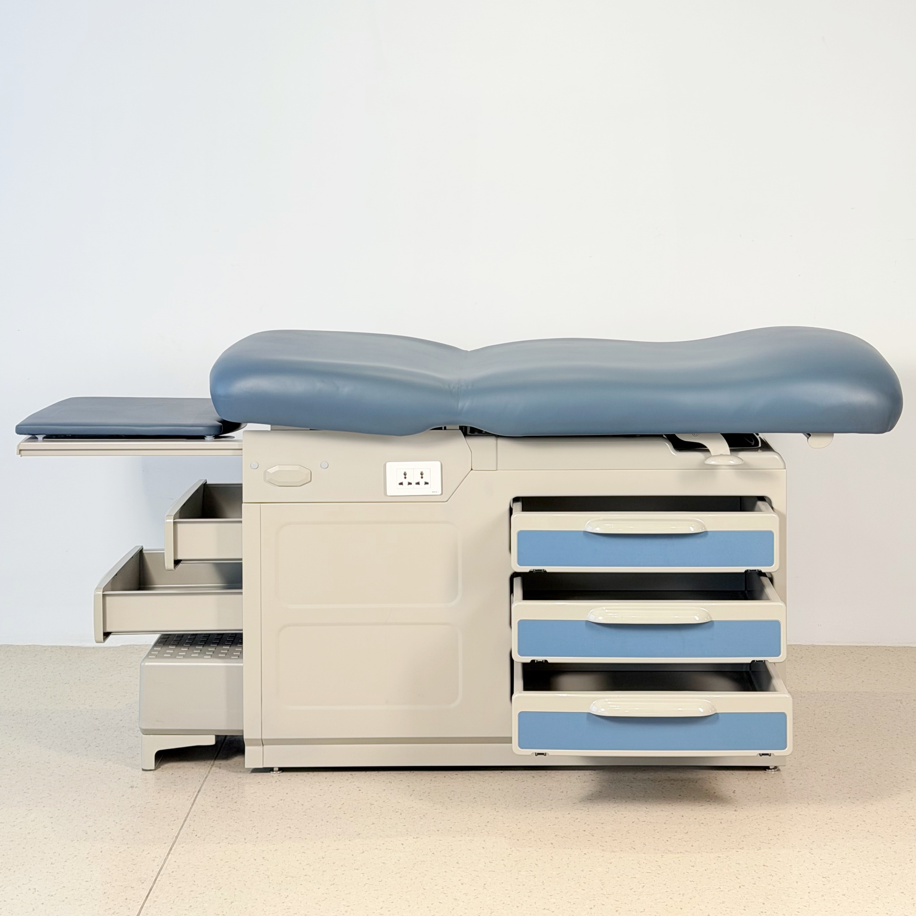 Gynecological examination table YXZ-Q-1L 3