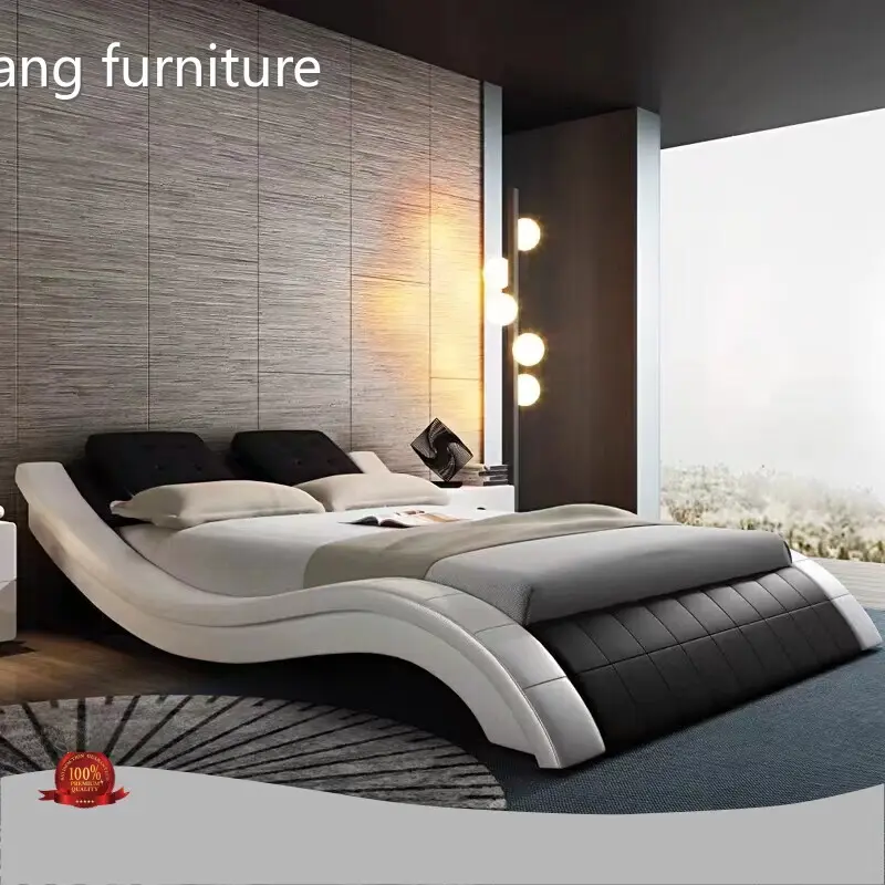 Lit plateforme en cuir sur mesure Gersto Furniture 1