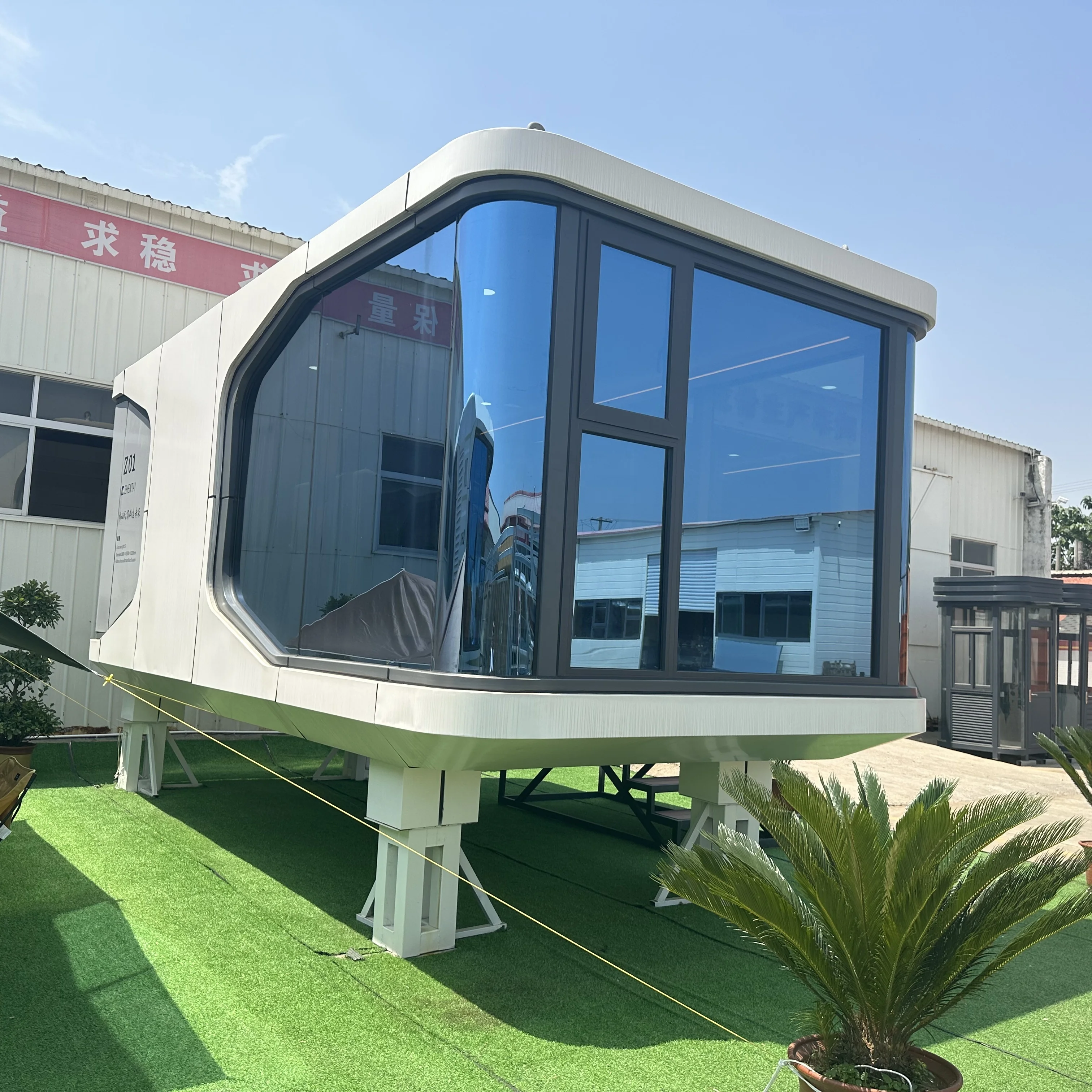 Ultimate Portable Luxury Resort: Ready-to-Ship Mobile Homestay Capsule 6