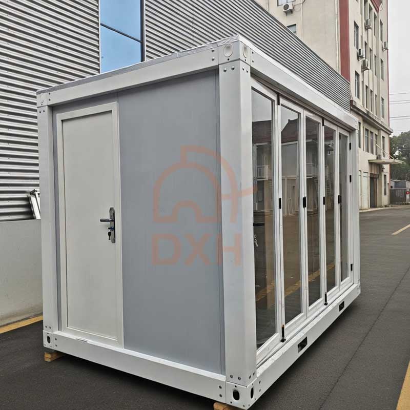 Oficina prefabricada tipo contenedor con puertas plegables | DXH Container