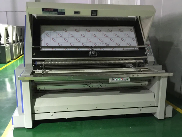 Machine à découper les tissus filtrants 1