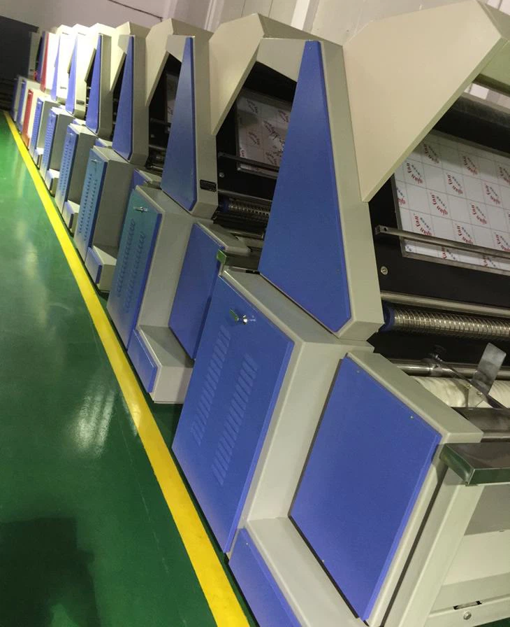Machine à découper les tissus filtrants 4