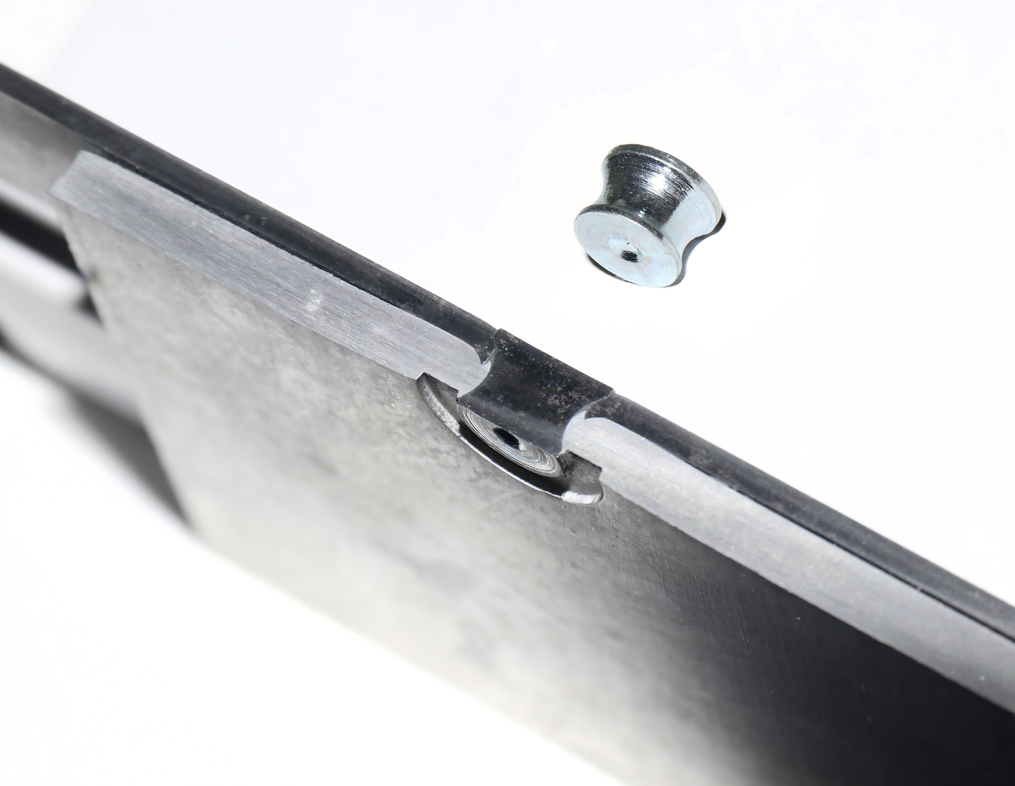 Come scegliere l'attrezzatura per la rivettatura più adatta Heron