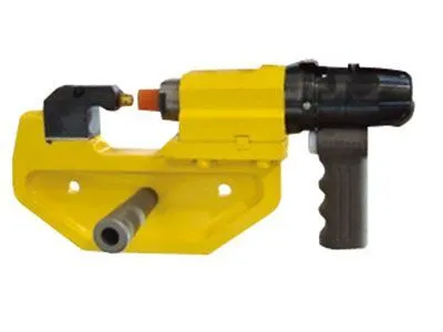 Manus-tenuit Clinching Unit 1