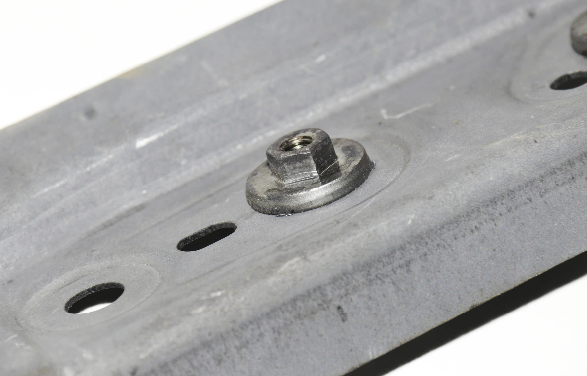 Exploring the Efficient Welding of the Metal World：Hot-formed Steel 1