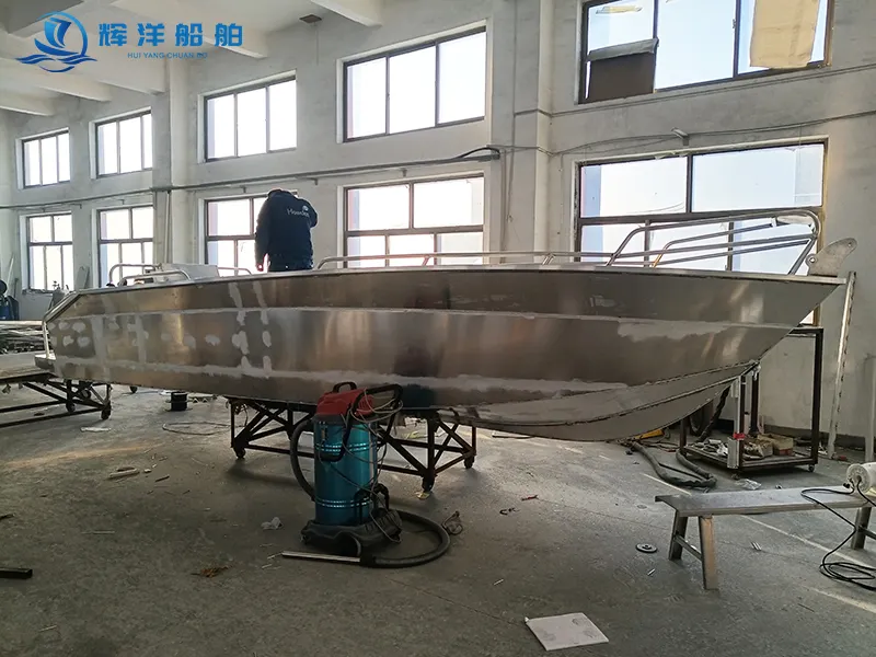 Best Speed Boats with Custom Services 4