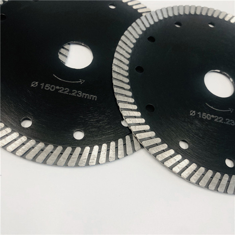 Компания Johnson Tools напрямую продает прессованные турбо-лезвия диаметром 4-10 дюймов для резки гранита, мрамора и искусственного камня. 4