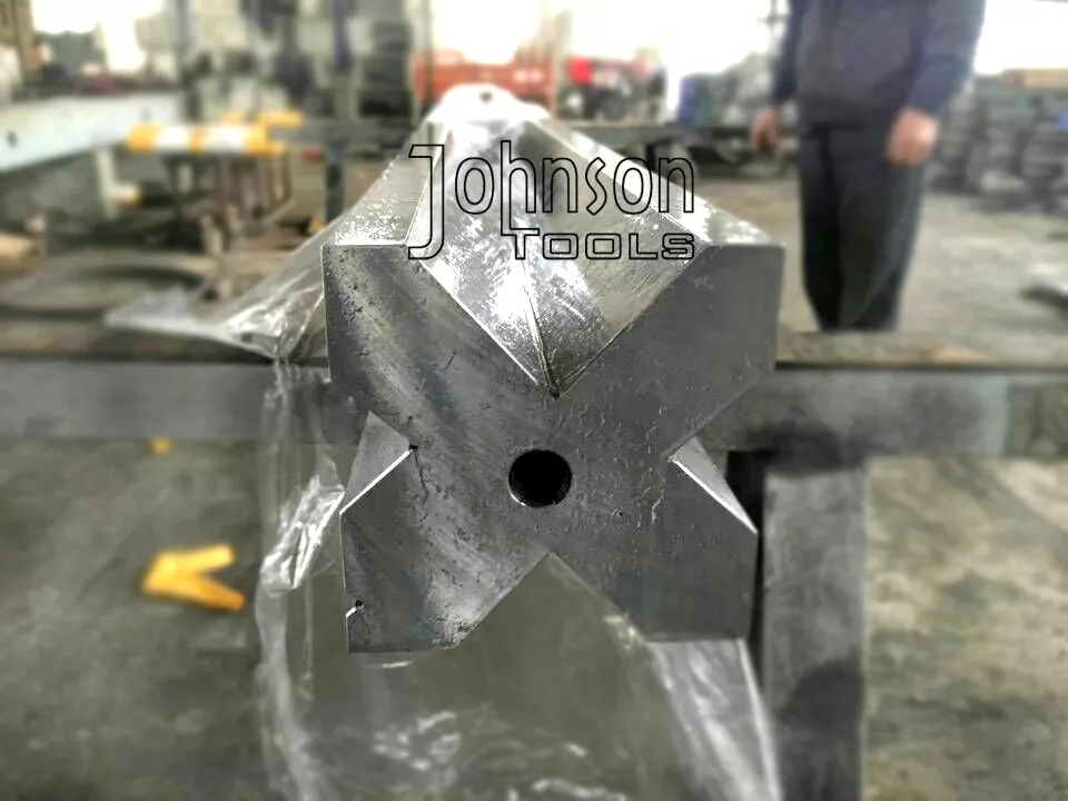 Meilleure qualité 3100x100x100mm CNC outils de frein de presse poinçon de pliage et matrice matricielle avec 42CrMo 1