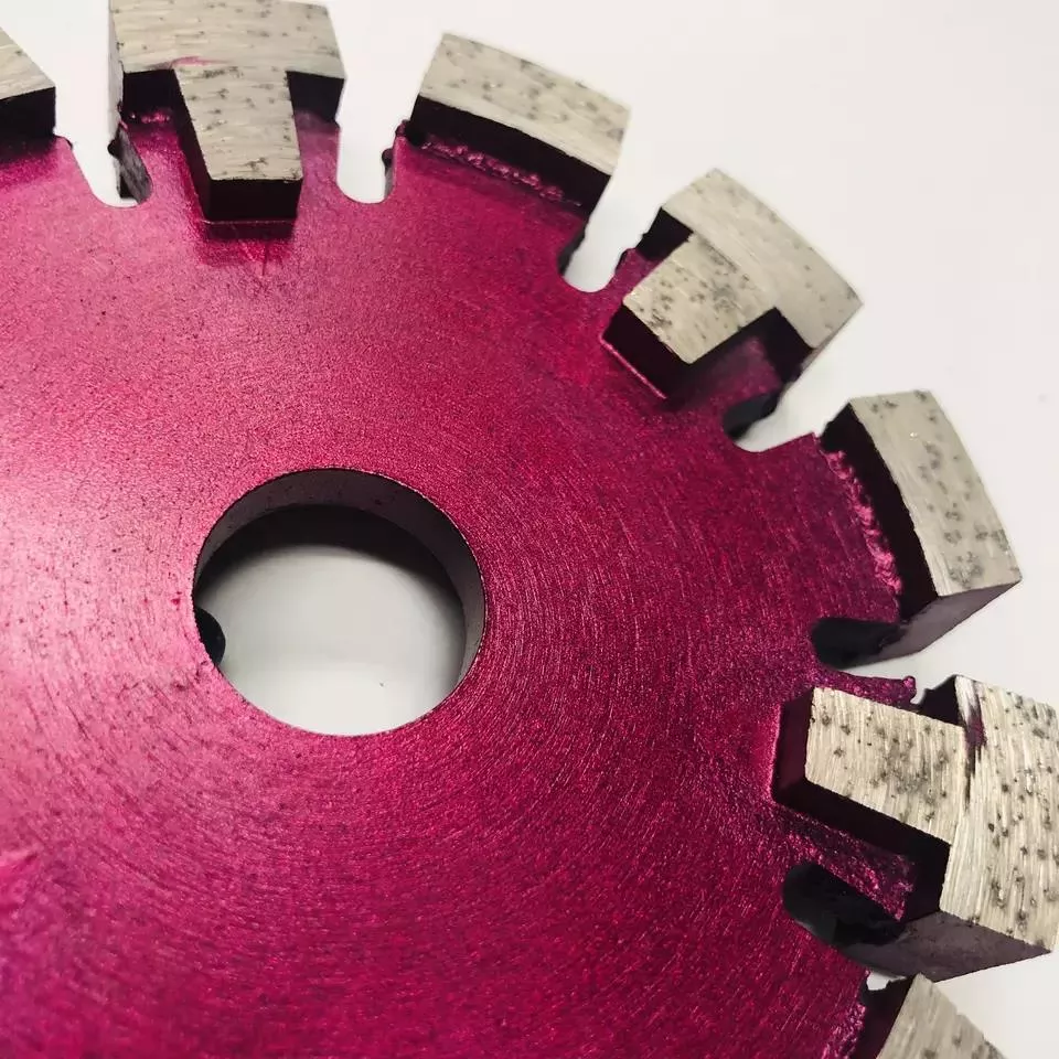 Lame de scie diamantée pour chauffage au sol, 125mm, soudée au Laser, pour béton dur, avec dents de Protection 4