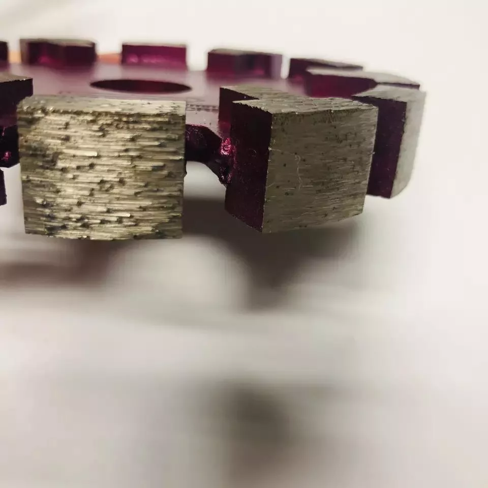 Lame de scie diamantée pour chauffage au sol, 125mm, soudée au Laser, pour béton dur, avec dents de Protection 6