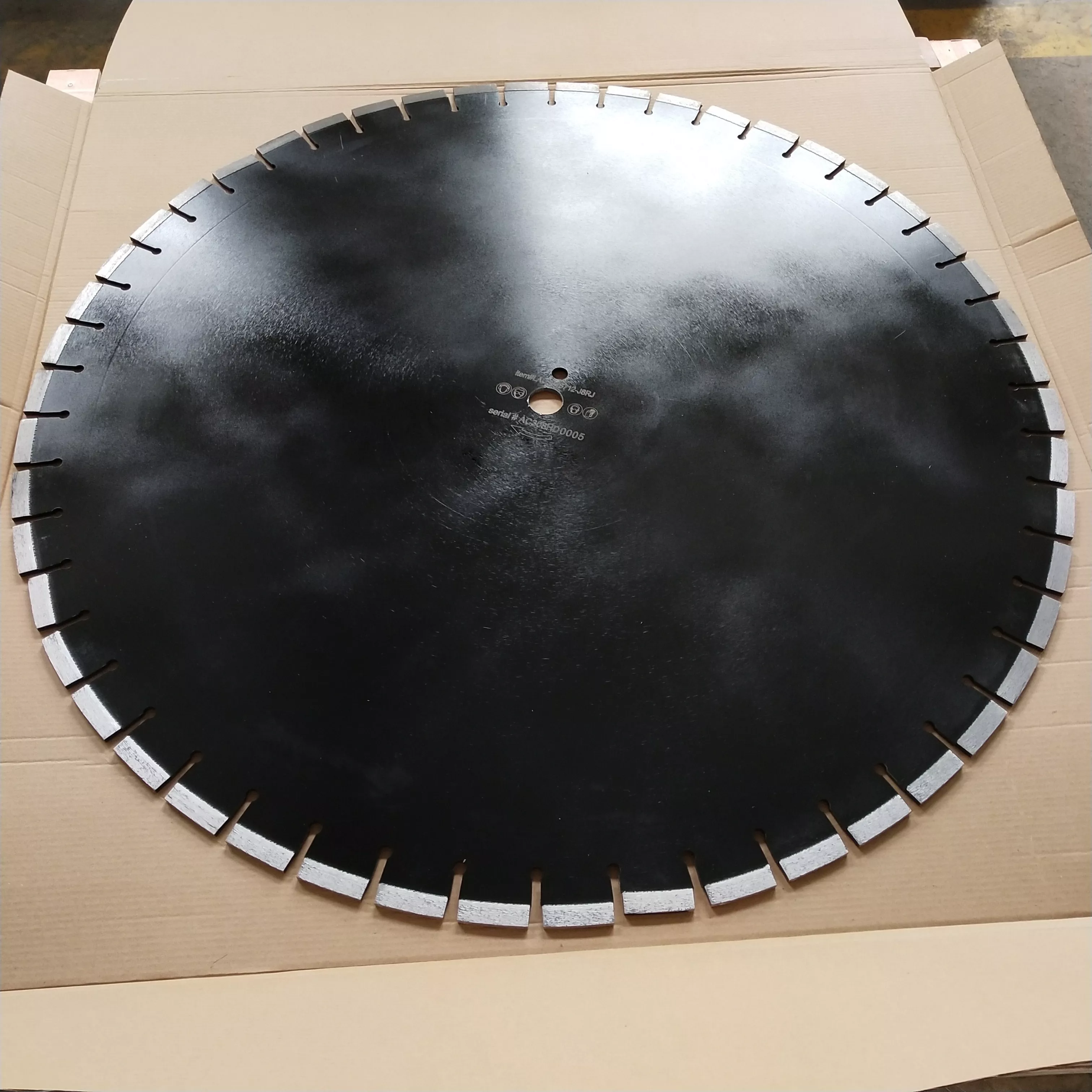 Hoja de sierra de diamante de 30 y 750 mm para corte de superposición de asfalto 3