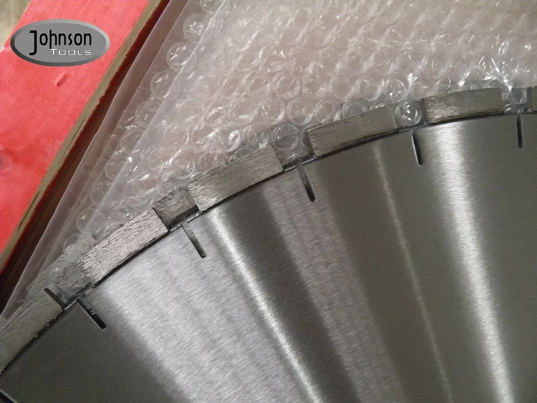 Lama per sega saldata al laser da 30 (750 mm) per il taglio della roccia corallina 1