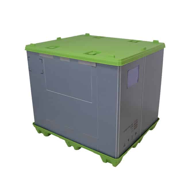 Cajas plegables con fundas de plástico para autopartes. 6