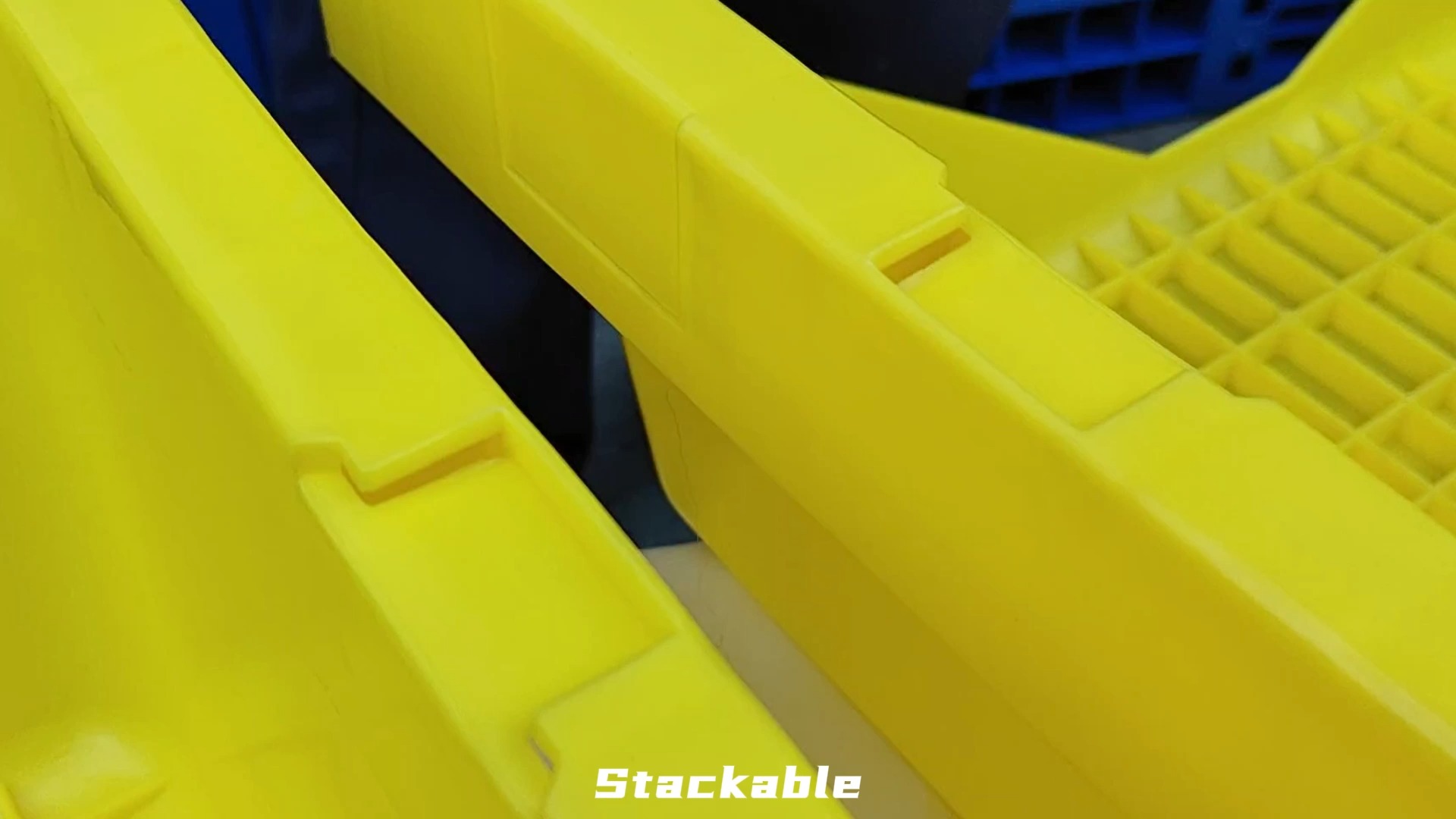 Einfach Plënneren Nestable Plastik Këscht 1
