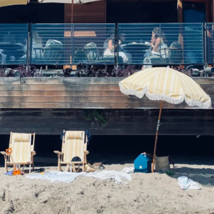 Fabricant d'entreprise de chaises d'extérieur à bascule pivotantes personnalisées | 6