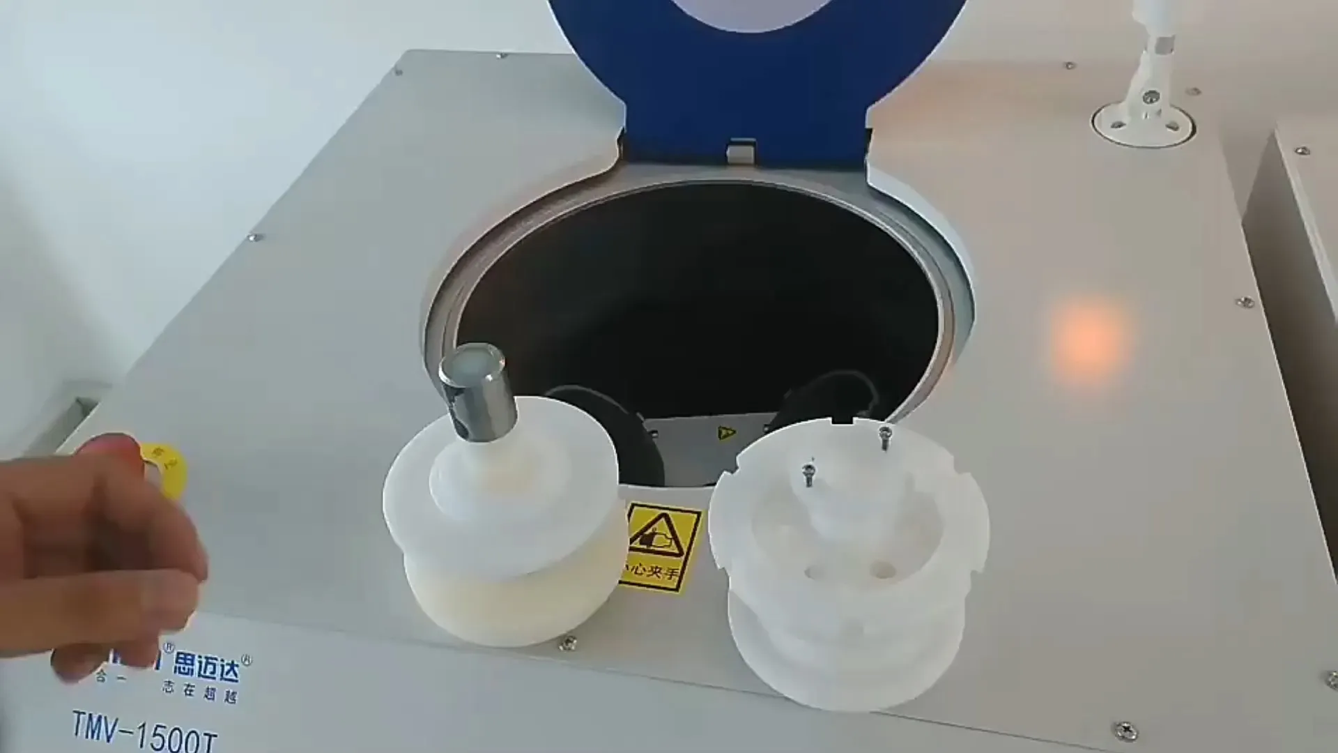 4L LED الغراء فراغ خلاط الكواكب خلاط الطرد المركزي SMIDA TMV-4000T 1