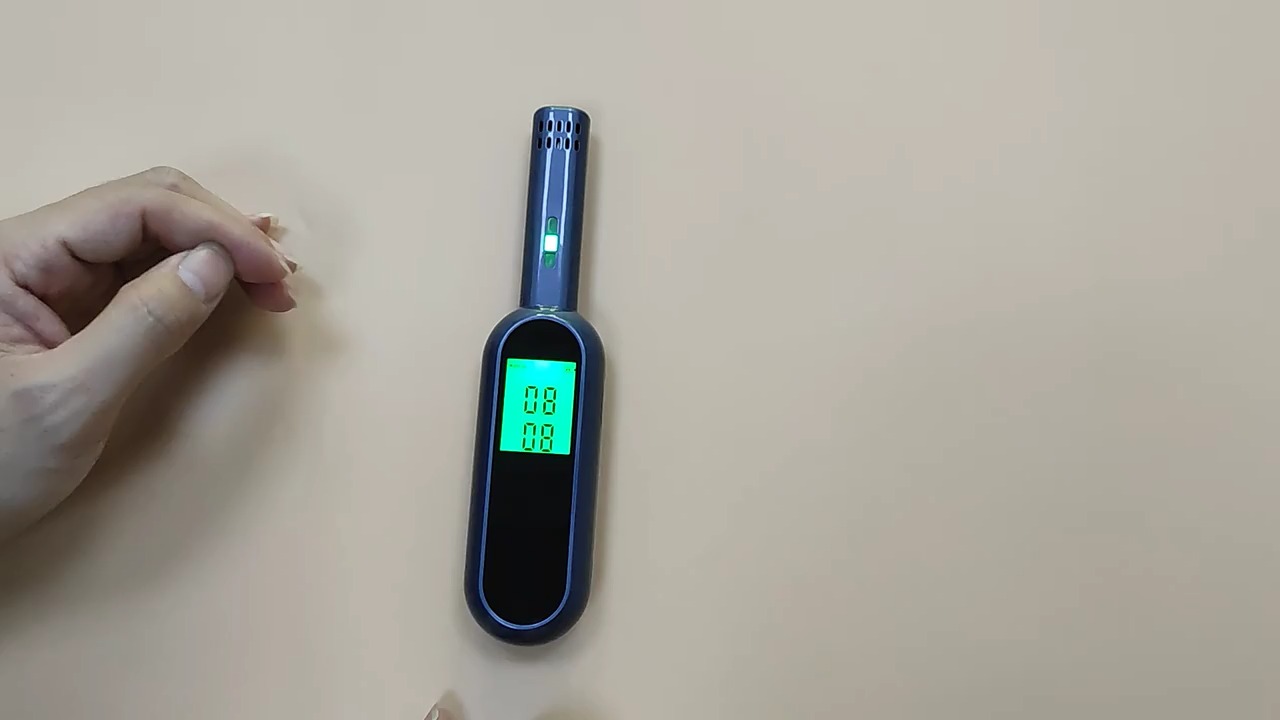 Detector de alcohol portátil con pantalla LCD 1