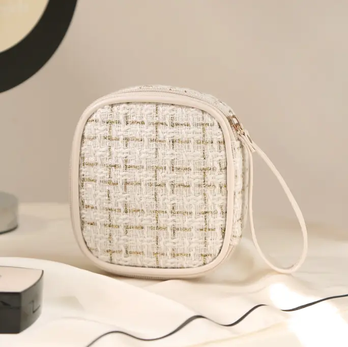 Custom Wholesale Makeup Bags 3