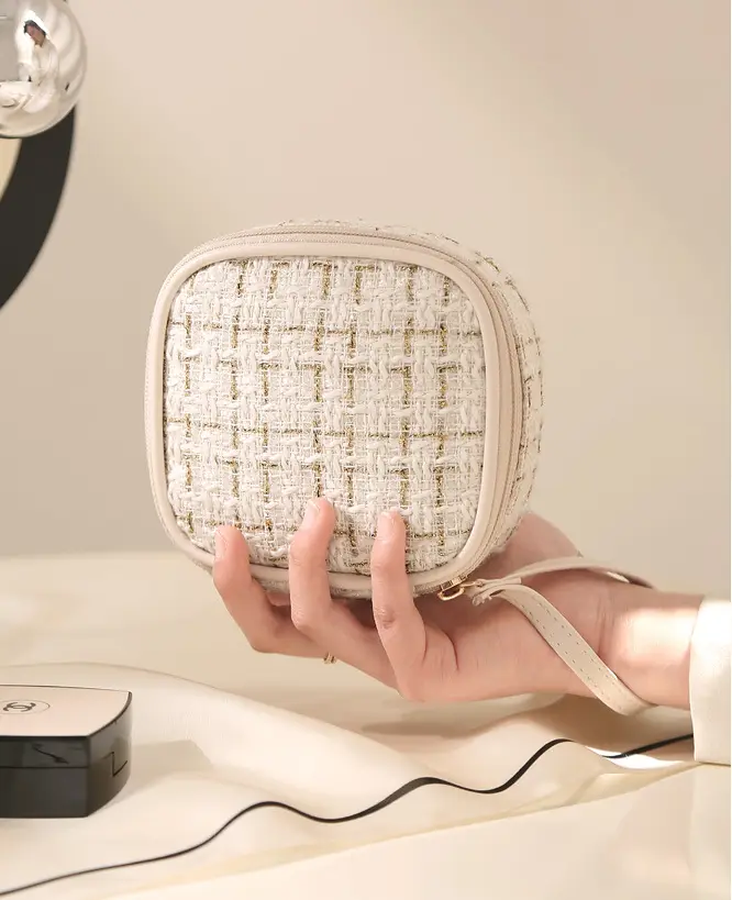 Custom Wholesale Makeup Bags 7