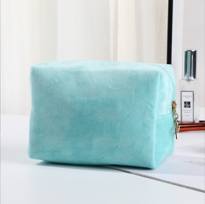 Bolsa de maquiagem de flanela colorida doce transfronteiriça viagem diária nova moda rosa bolsa organizadora de cosméticos atacado 1
