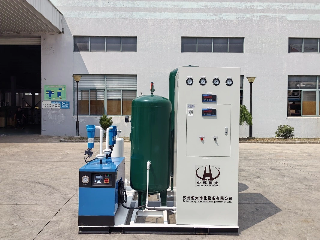 Generador de nitrógeno al 99,9 % (10 Nm³/h) para embotellado de bebidas. Prolonga la vida útil y mantiene la frescura de las bebidas con el llenado de nitrógeno. 1