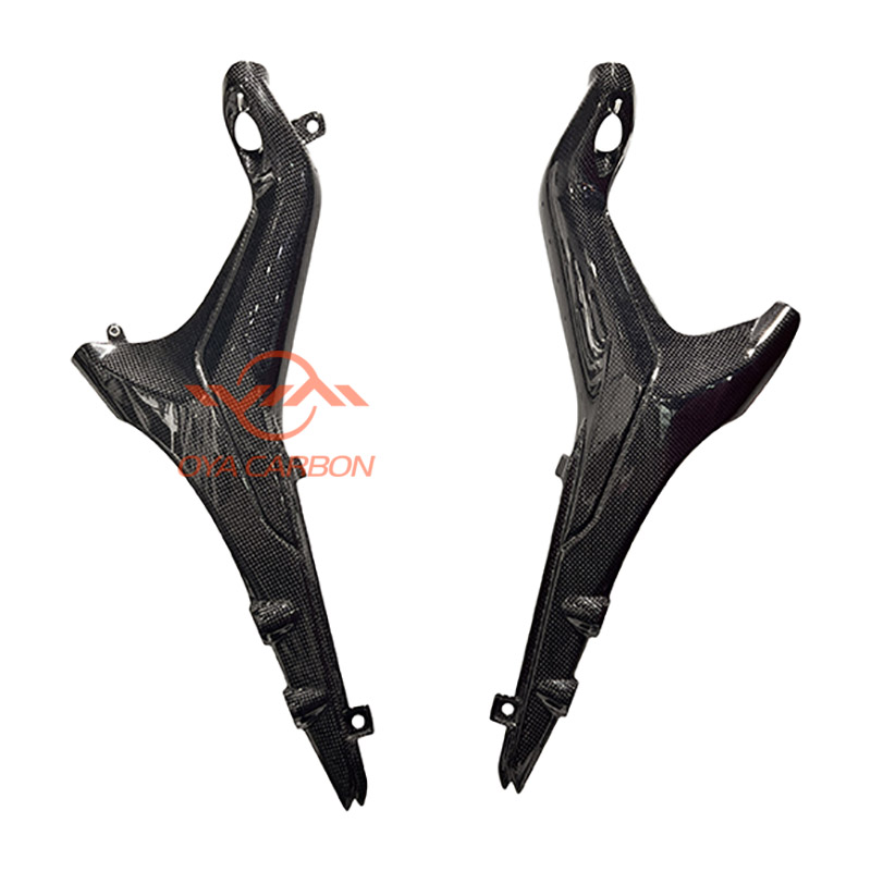 Panneaux latéraux Ducati, produit en fibre de carbone OYA brillant 3K Twill 1