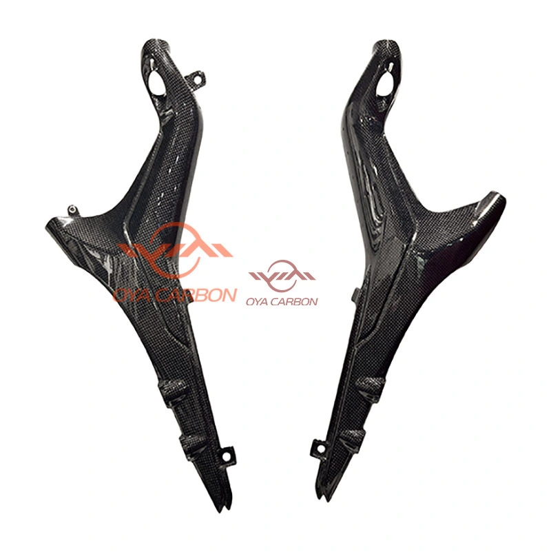 Panneaux latéraux Ducati, produit en fibre de carbone OYA brillant 3K Twill 1