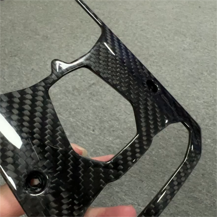 Panneau de console centrale Lamborghini, produit en fibre de carbone OYA brillant sergé 3K 4