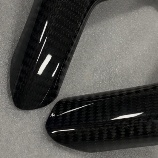 Maniglie interne per porte Lamborghini Huracan LP-610, prodotto in fibra di carbonio OYA lucido 3K Twill 4