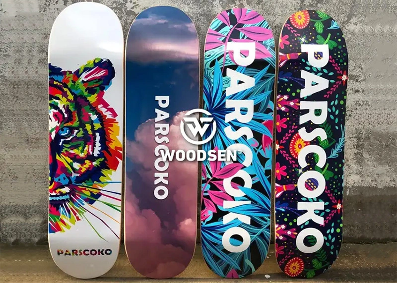 スケートボードデッキPro 7-ply Canadian Maple Stainedブラックwith griptape スケートボードデッキPro 7-ply Canadian Maple Dipブラックwith