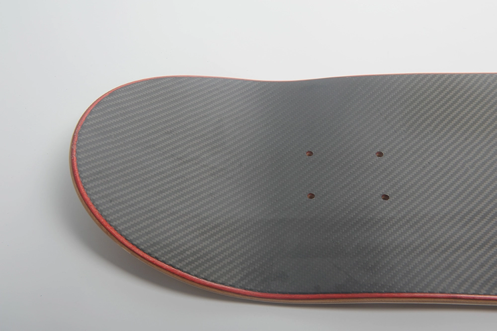 Lithe カーボンファイバーと樹脂の最強スケートボードデッキ！！ Lithe カーボンファイバーと樹脂の最強スケートボードデッキ！！ Lithe