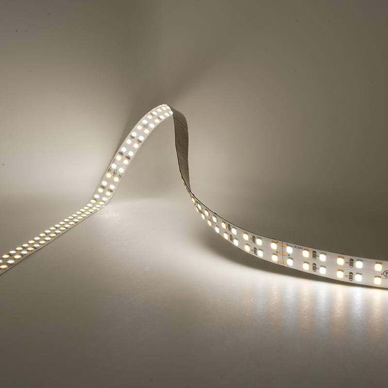 Bande réglable 24V double couleur blanche CCT LED, variable 2700K-6500K, 16,4 pieds 10