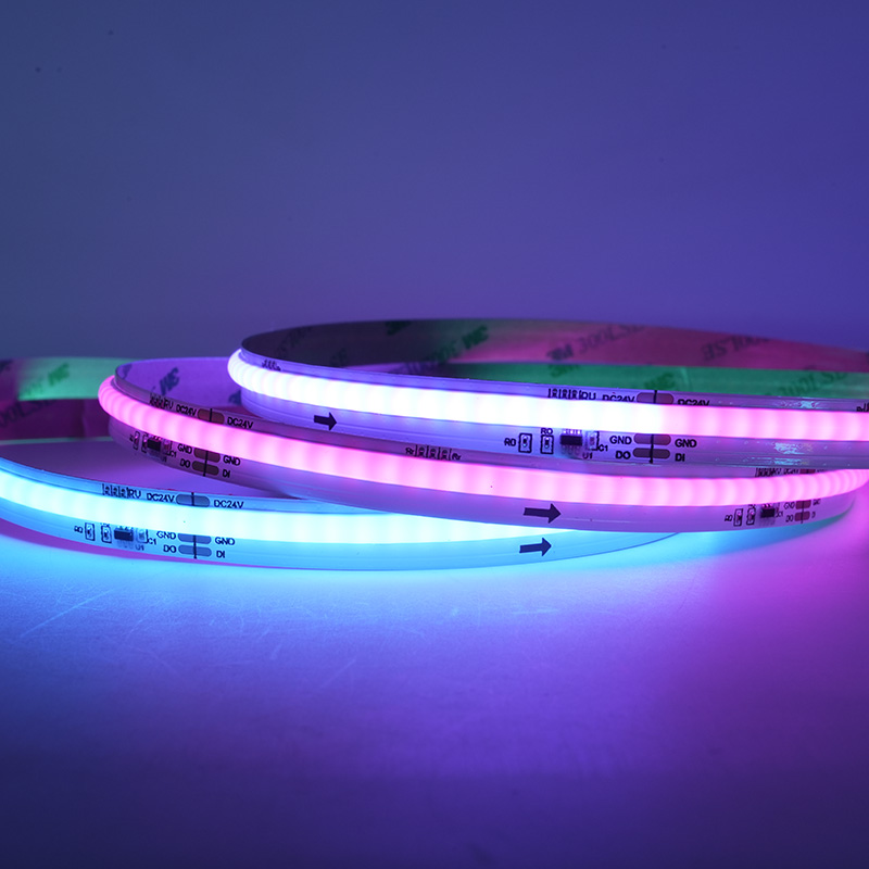 شريط LED رقمي RGB COB 24 فولت 672 مصباح LED لتأثيرات الإضاءة الخارجية 7