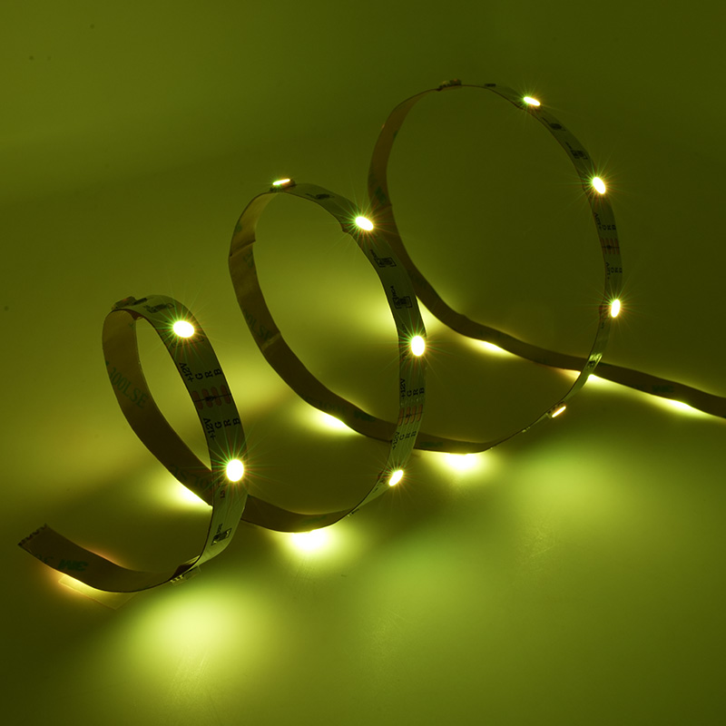 La cinta direccionable de 12V SMD5050 LED enciende la luz de tira elegante teledirigida de 36leds RGB 3