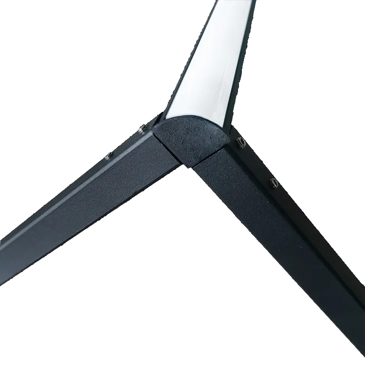 Moderne Eck-Stehlampe – platzsparendes Design 10