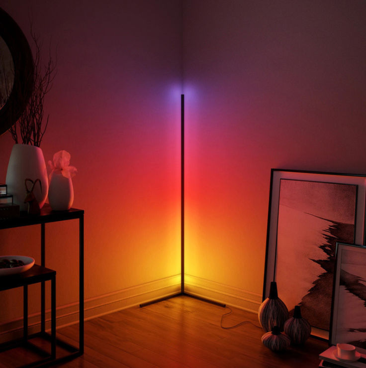 مصباح أرضي مثلث RGB حديث الحد الأدنى لغرفة النوم ركن ملون Led مصباح أرضي قائم 5