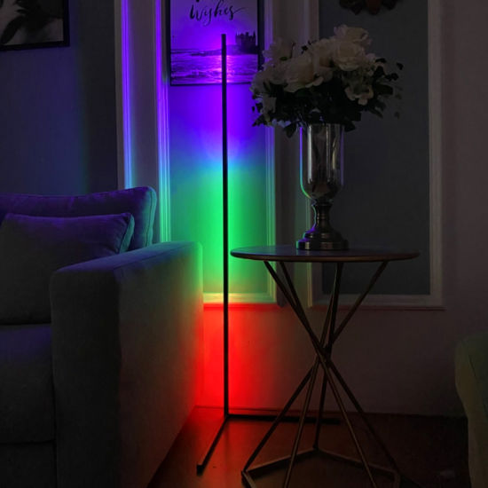 مصباح أرضي مثلث RGB حديث الحد الأدنى لغرفة النوم ركن ملون Led مصباح أرضي قائم 3